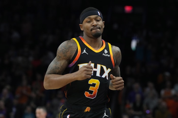 Phoenix Suns guard Bradley Beal (3)