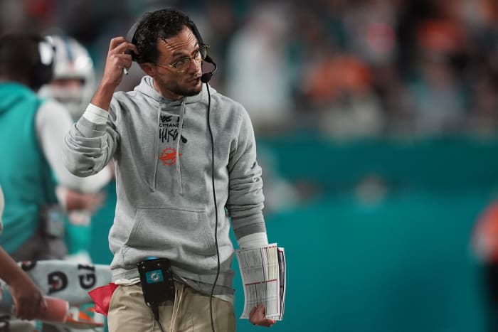 Miami Dolphins head coach Mike McDaniel talks strategy during the second half between the Miami Dolphins and the San Francisco 49ers at Hard Rock Stadium.