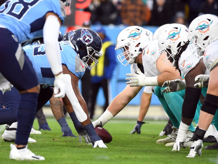 Miami Dolphins offense lines up against the Tennessee Titans defense during the first half at Nissan Stadium.