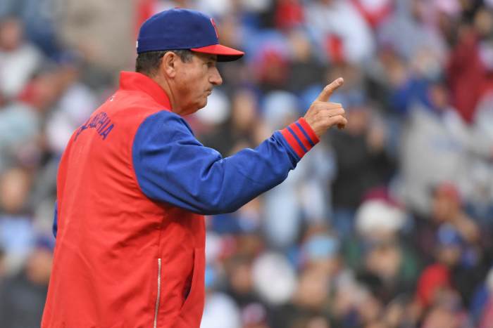 Philadelphia Phillies manager Rob Thomson (59) makes a pitching change during the seventh inning against the Los Angeles Dodgers at Citizens Bank Park.