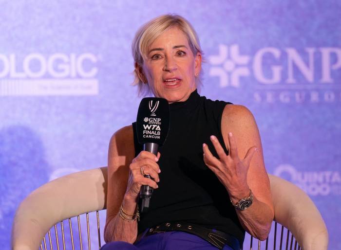 Chris Evert in a joint press conference with Martina Navratilova on day five of the GNP Saguaros WTA Finals