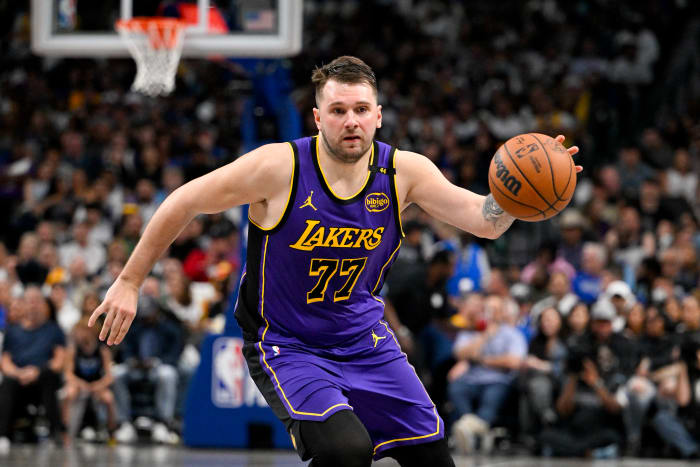 Los Angeles Lakers guard Luka Doncic (77)