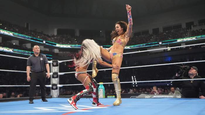 Chelsea Green vs. Zelina Vega WWE SmackDown