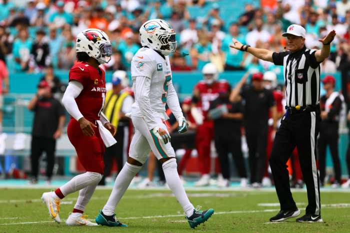 REPORT: Bold Dolрhins Trаde Ideа Sends Stаr to AFC North Powerhouse. - 24/7 News America