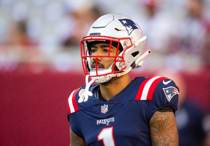 New England Patriots wide receiver Ja'Lynn Polk (1) against the Arizona Cardinals at State Farm Stadium.