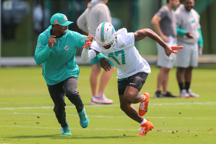 Jun 10, 2025; Miami, FL, USA; Miami Dolphins wide receiver Jaylen Waddle (17) practices during mandatory minicamp at Hard Rock Stadium.