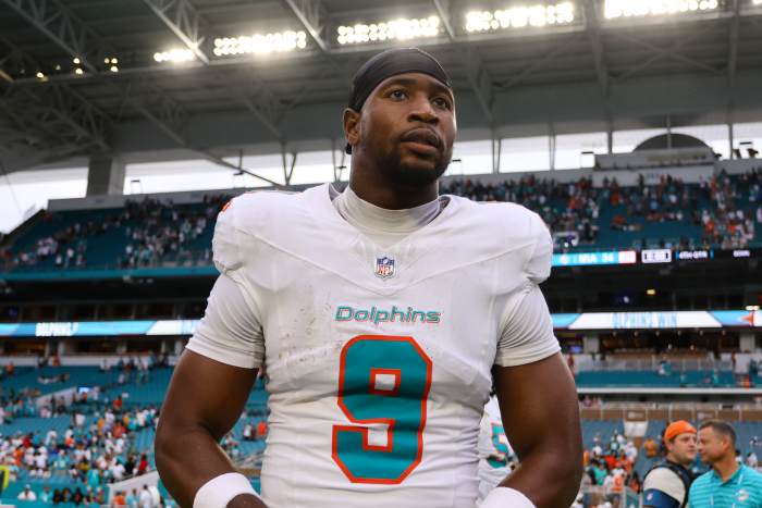 Miami Dolphins tight end Jonnu Smith (9) looks on from the field after the game against the Las Vegas Raiders at Hard Rock Stadium.