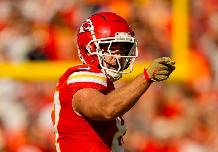 HOT NEWS: Travis Kelce sheds strange crazy tears that give him ...