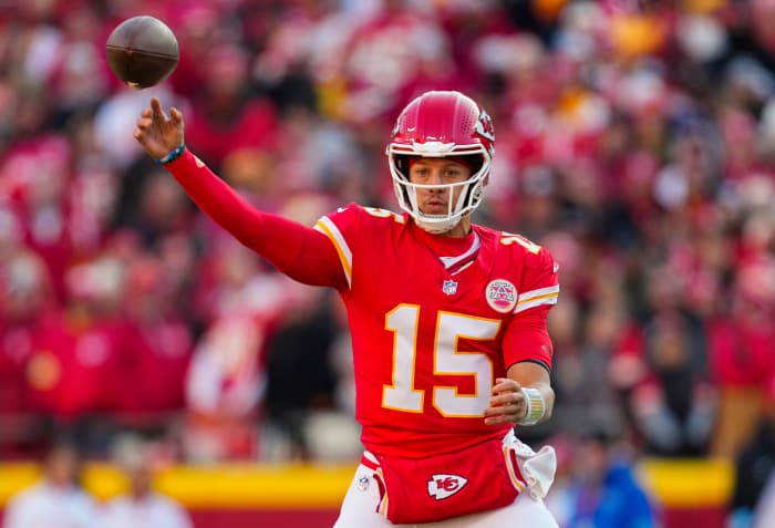 Chiefs quarterback Patrick Mahomes throws agains the Raiders on Nov. 29, 2024.