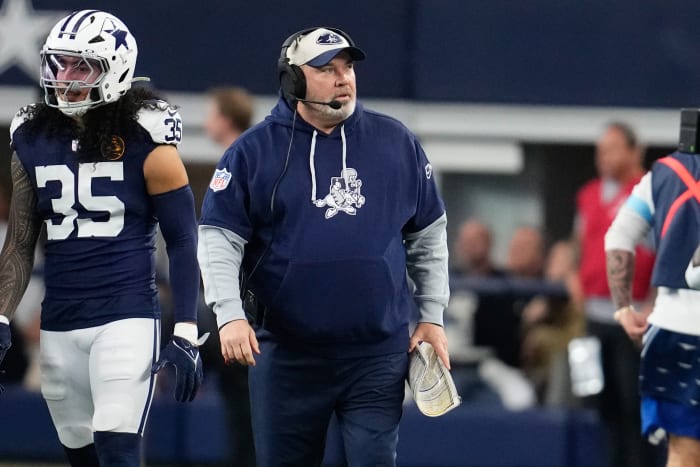 Dallas Cowboys head coach Mike McCarthy looks on during a game against the New York Giants.