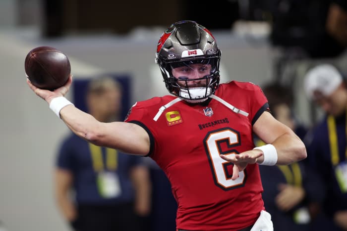 Tampa Bay Buccaneers quarterback Baker Mayfield throws a pass before the game at AT&T Stadium.