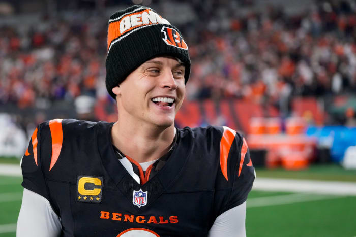 Cincinnati Bengals quarterback Joe Burrow (9.
