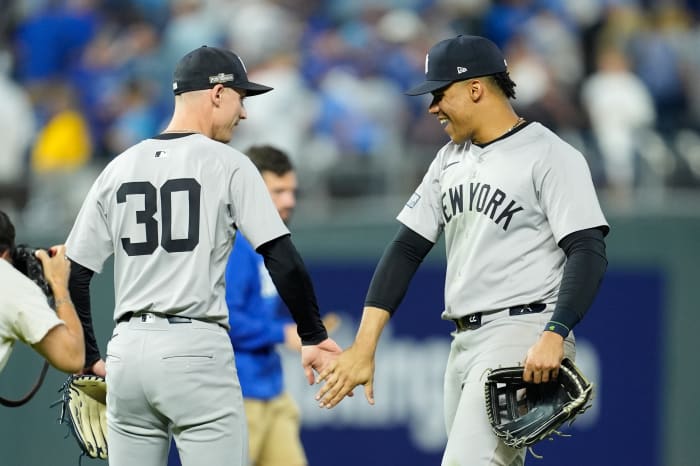 New York Yankees pitcher Luke Weaver (left) and former outfielder Juan Soto (right).