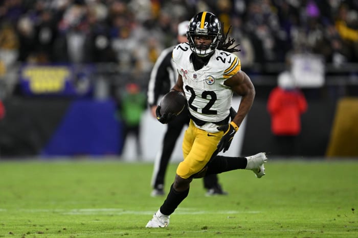 Pittsburgh Steelers running back Najee Harris (22).