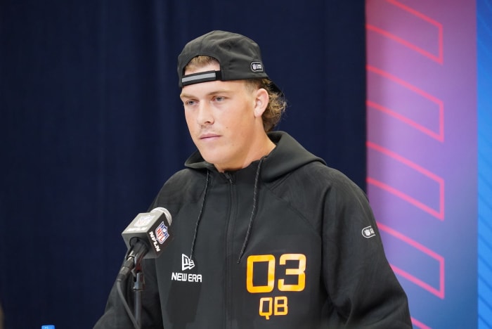 Ole Miss QB Jaxson Dart