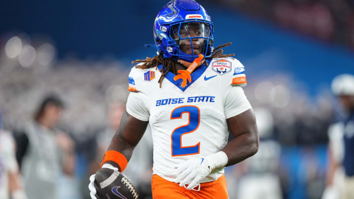 Boise State Broncos running back Ashton Jeanty (2) practices before the Fiesta Bowl against the Penn State Nittany Lions.