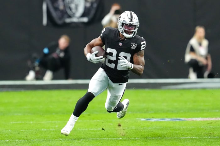 Mattison'S Injury: Dolphins Scramble To Find A Replacement Rb - b2j4jvb