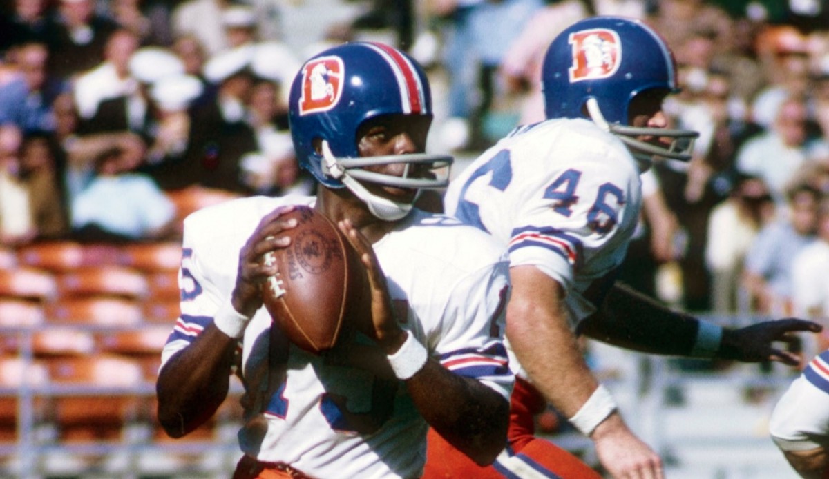 Marlin Briscoe Blazed a Trail as One of the NFL's First Black QBs