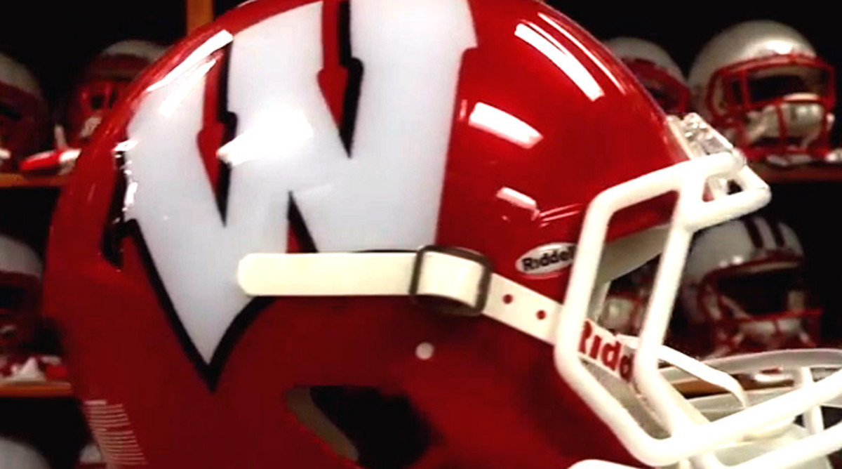 Wisconsin Badgers red helmet