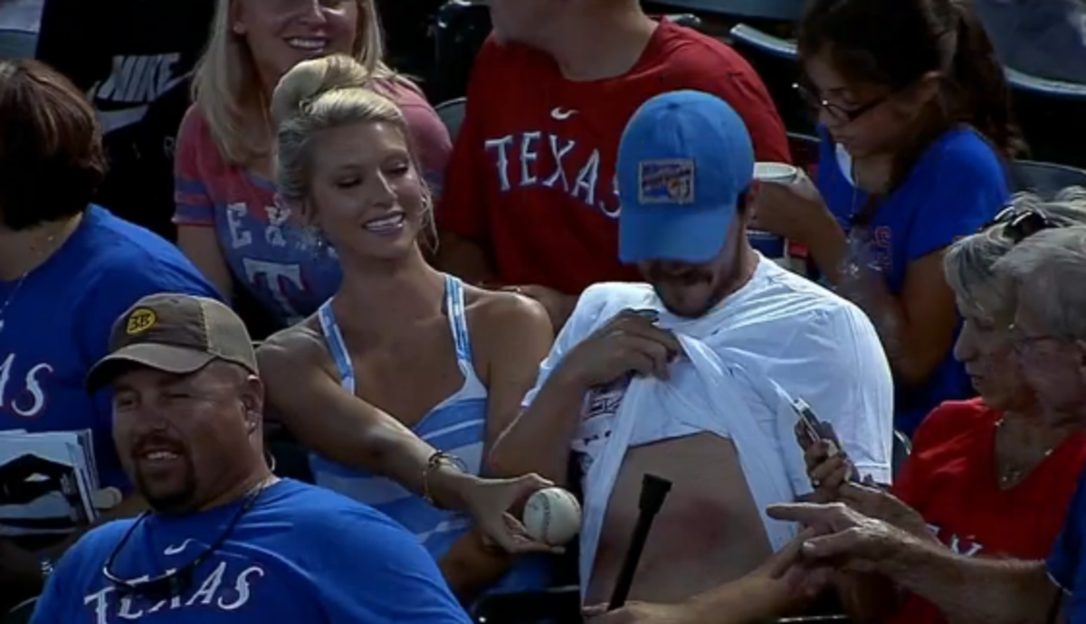 rangers-fan-bruised-by-foul-ball.png