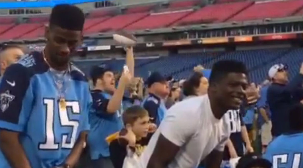 Titans Receivers Didn't Look Happy About Team Picking Marcus Mariota