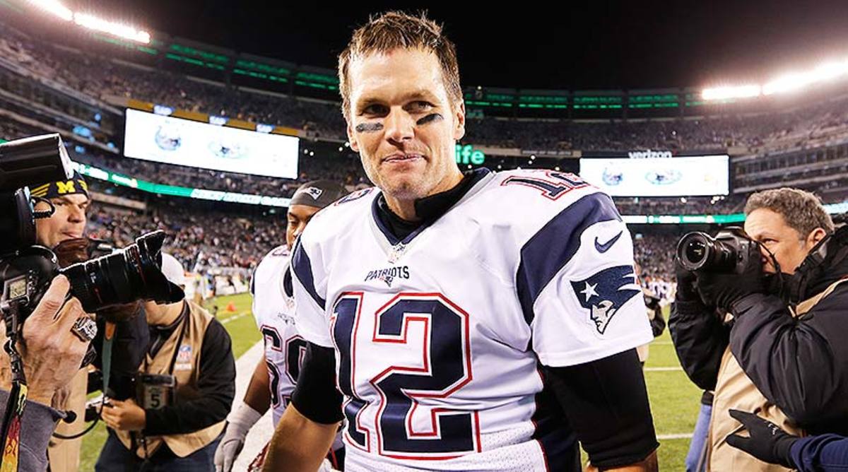Top 5 Reasons Why Fans Hate Tom Brady