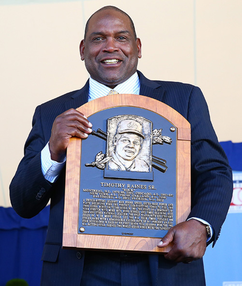 Raines returns to Expos with historic performance