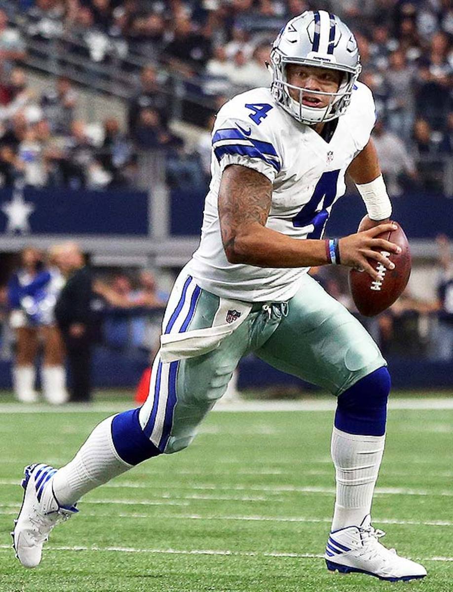 Dak Prescott's Betty Boop Cleats Raise Awareness of Colon Cancer