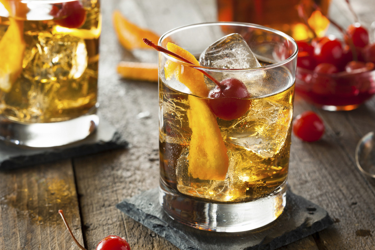 Old Fashioned whiskey cocktail