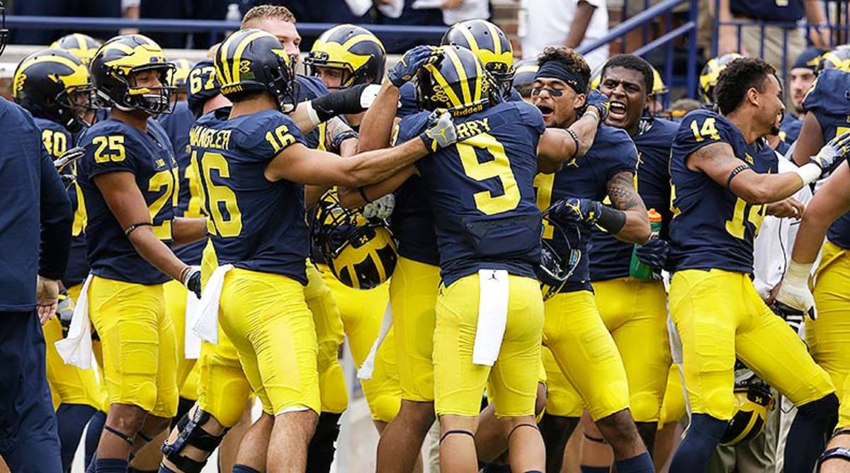 Wolverine Football Schedule 2022 Michigan Football Schedule 2022 - Athlonsports.com | Expert Predictions,  Picks, And Previews