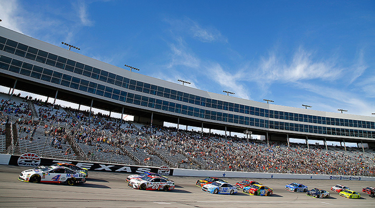 NASCAR Fantasy Picks: Best Texas Motor Speedway Drivers for DraftKings