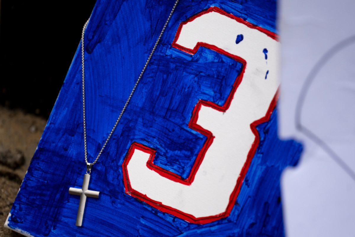 What is the No. 3 patch on Bills' jerseys? Buffalo honors Damar