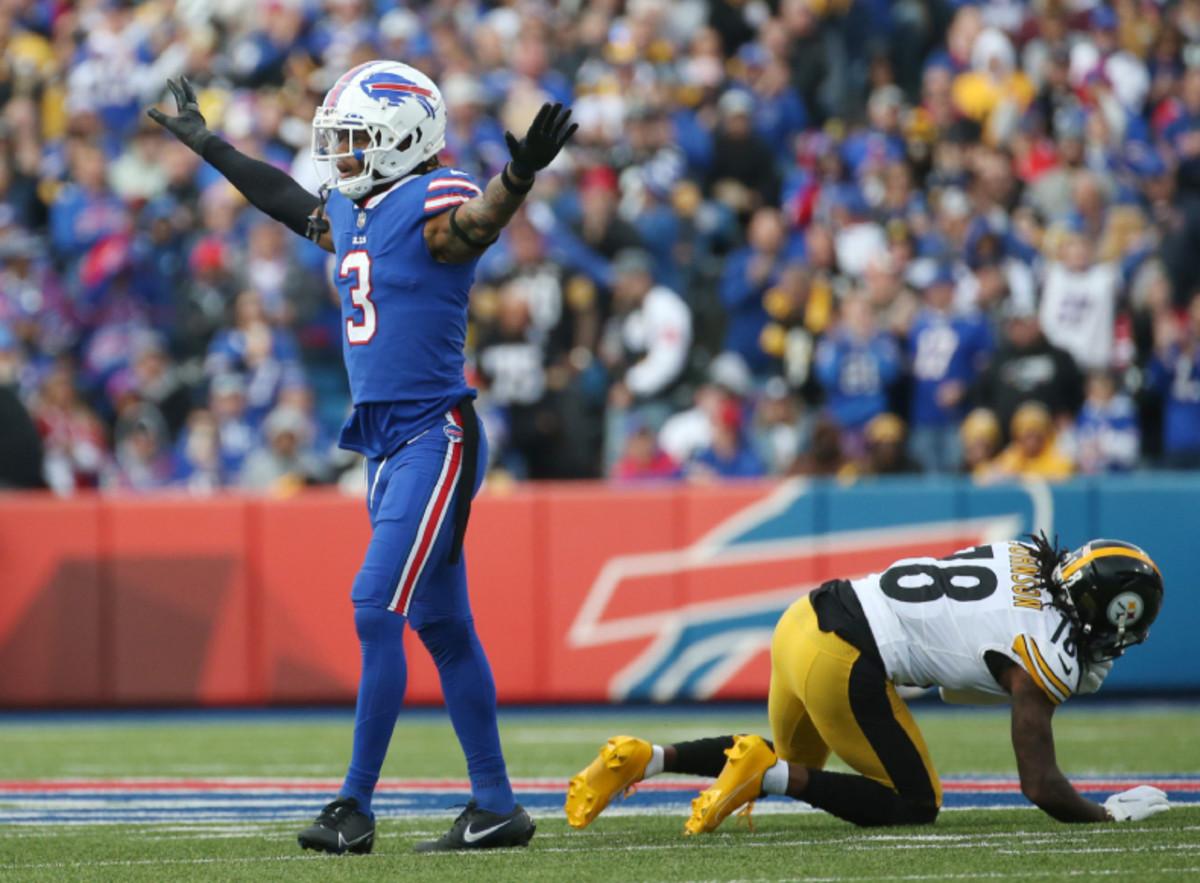 Bills S Damar Hamlin attends Sunday's Divisional Round matchup