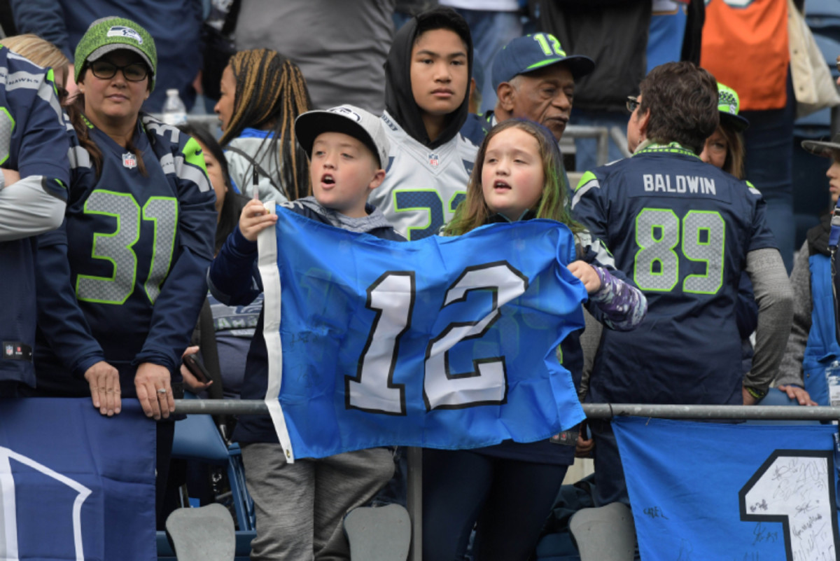 Seahawks fans donate $20,000 to Lions' charity after Detroit ousts