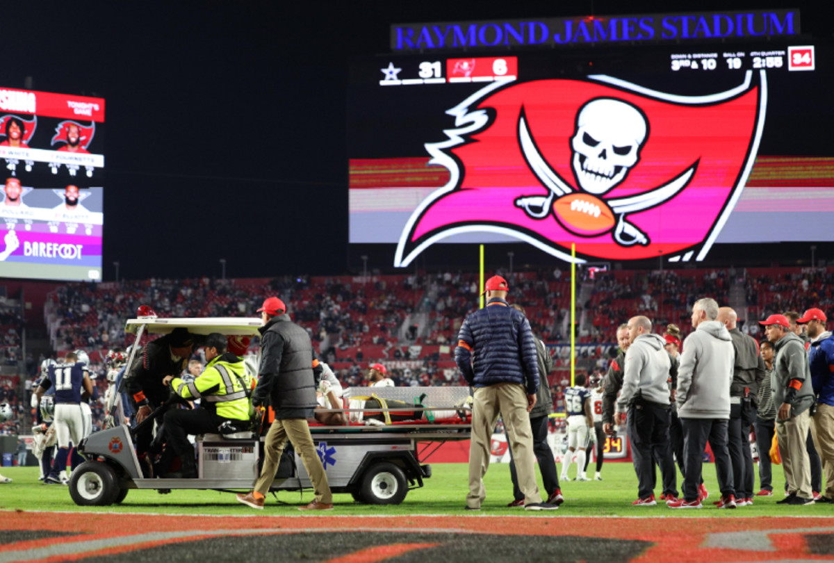 Bucs: Gage in hospital with neck injury, to have more tests