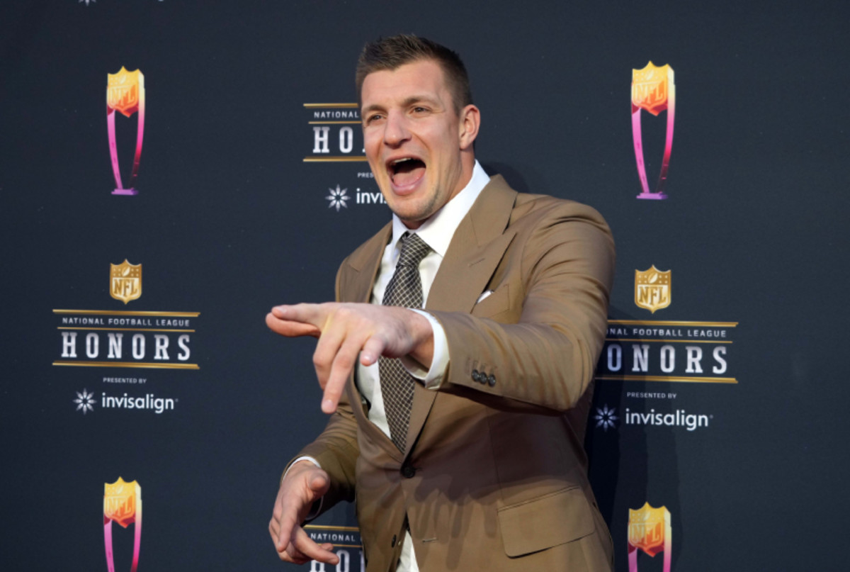 Gronk's Field Goal Try For FanDuel Super Bowl Ad Worth $10M