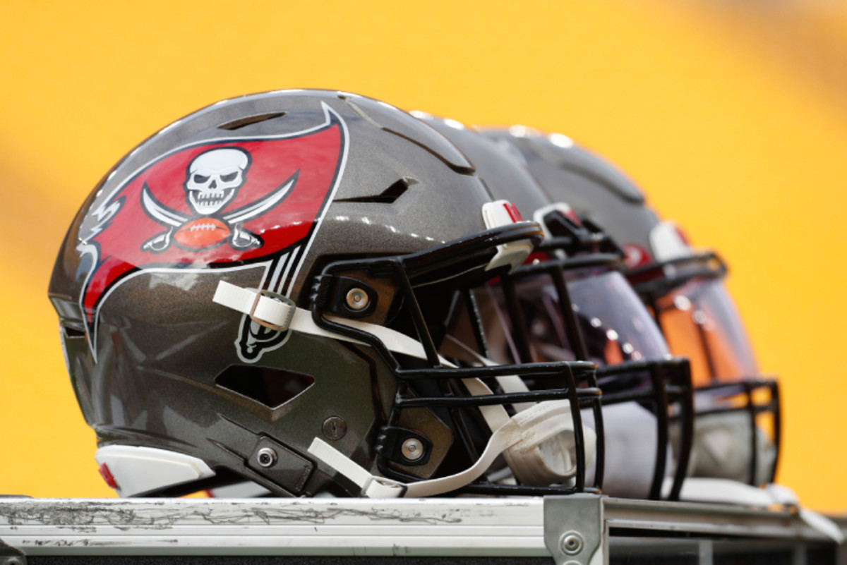 Bucs Creamsicle Controversy 