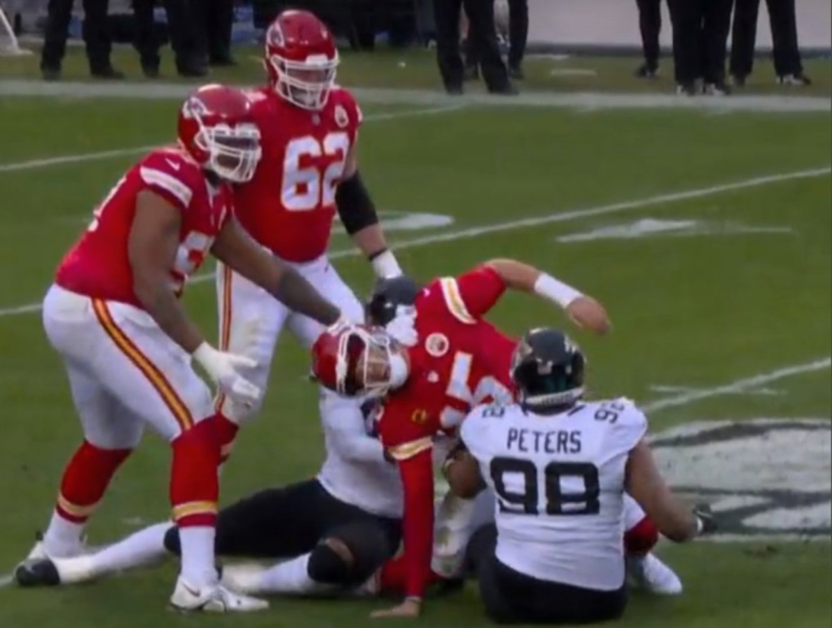 Patrick Mahomes Comments on NFL Roughing the Passer Rule