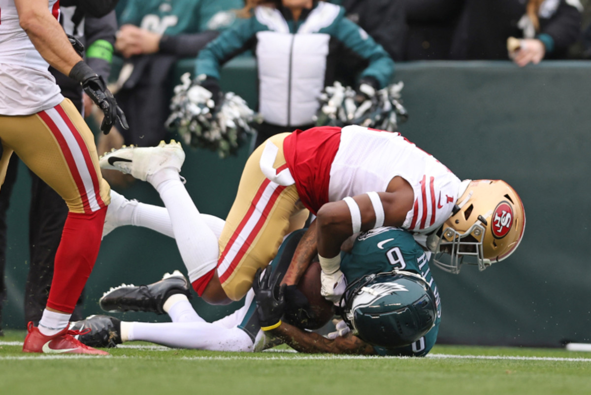 49ers vs Eagles Odds: Expert Player Prop Picks for DeVonta Smith