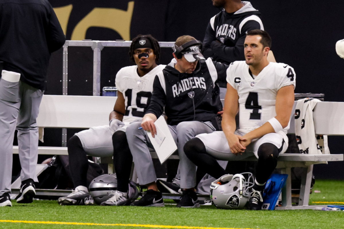 Derek Carr informs Raiders he won't accept trade to Saints; Las Vegas  expected to release QB