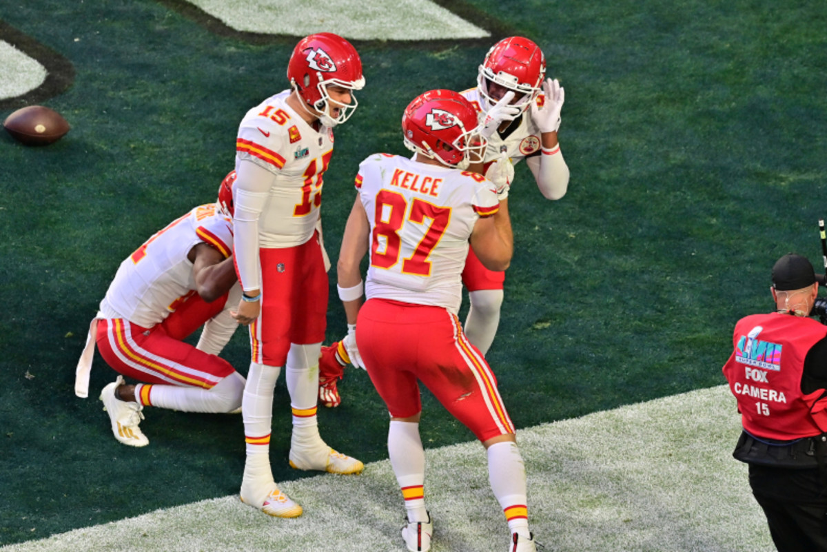 Look Travis Kelce's Touchdown Celebration Is Going Viral