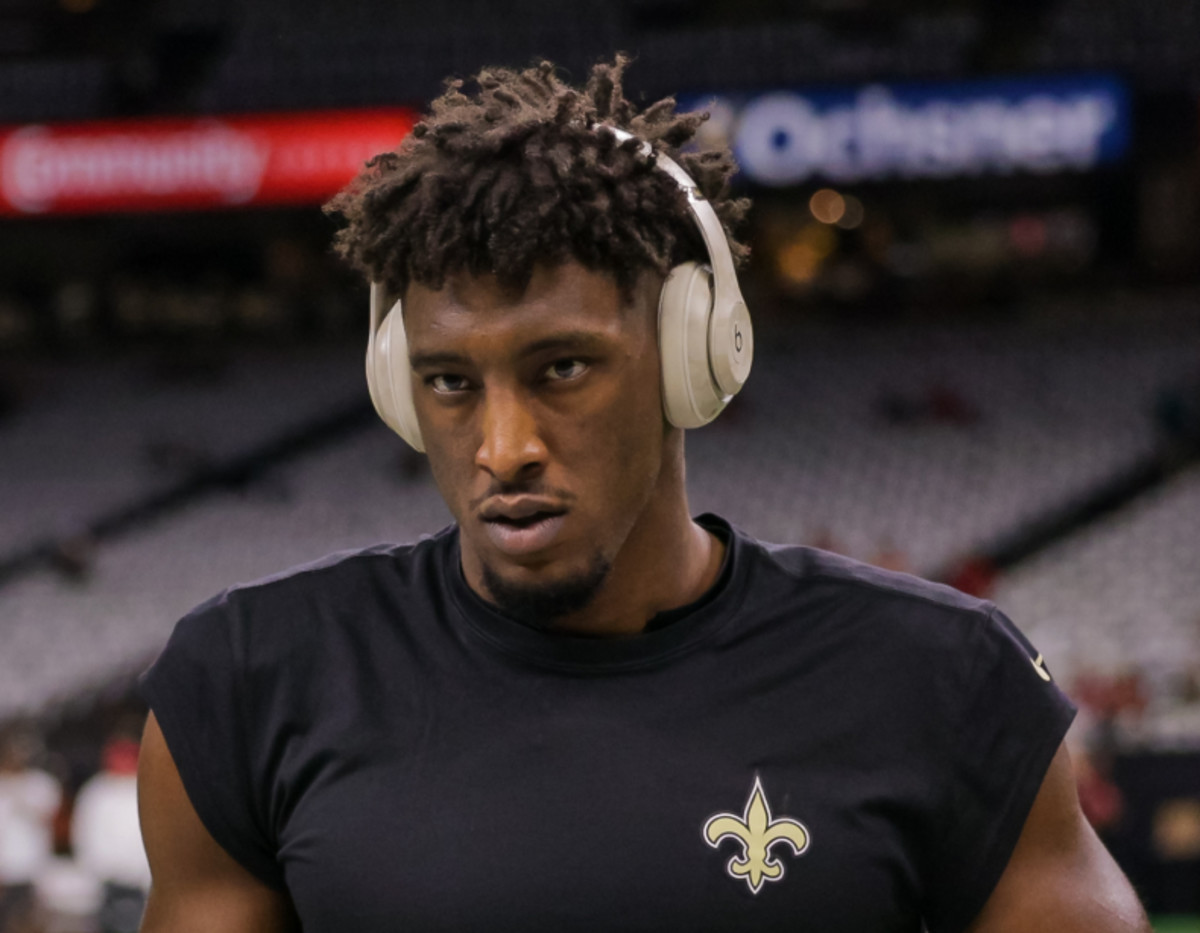 Look Michael Thomas Reacts To Derek Carr's Decision Athlon Sports