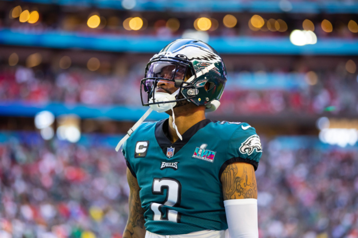 Eagles give Jackson the franchise tag