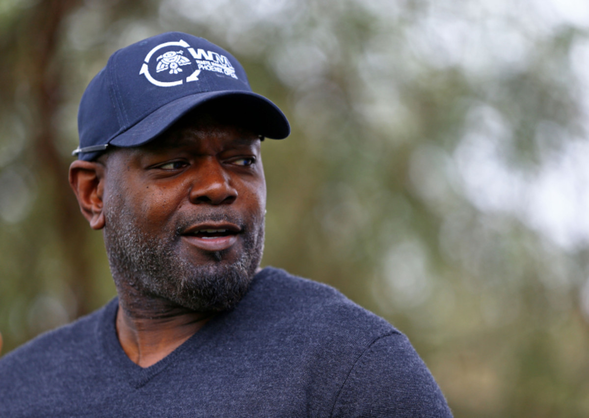 Emmitt Smith Blasts Cowboys For Releasing Ezekiel Elliott