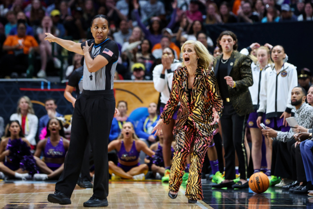 iowa-vs-lsu-national-title-game-referees-getting-obliterated-on-social