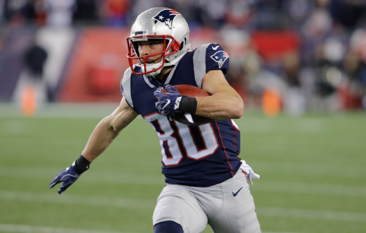 Danny Amendola joins Josh McDaniels' coaching staff in Las Vegas