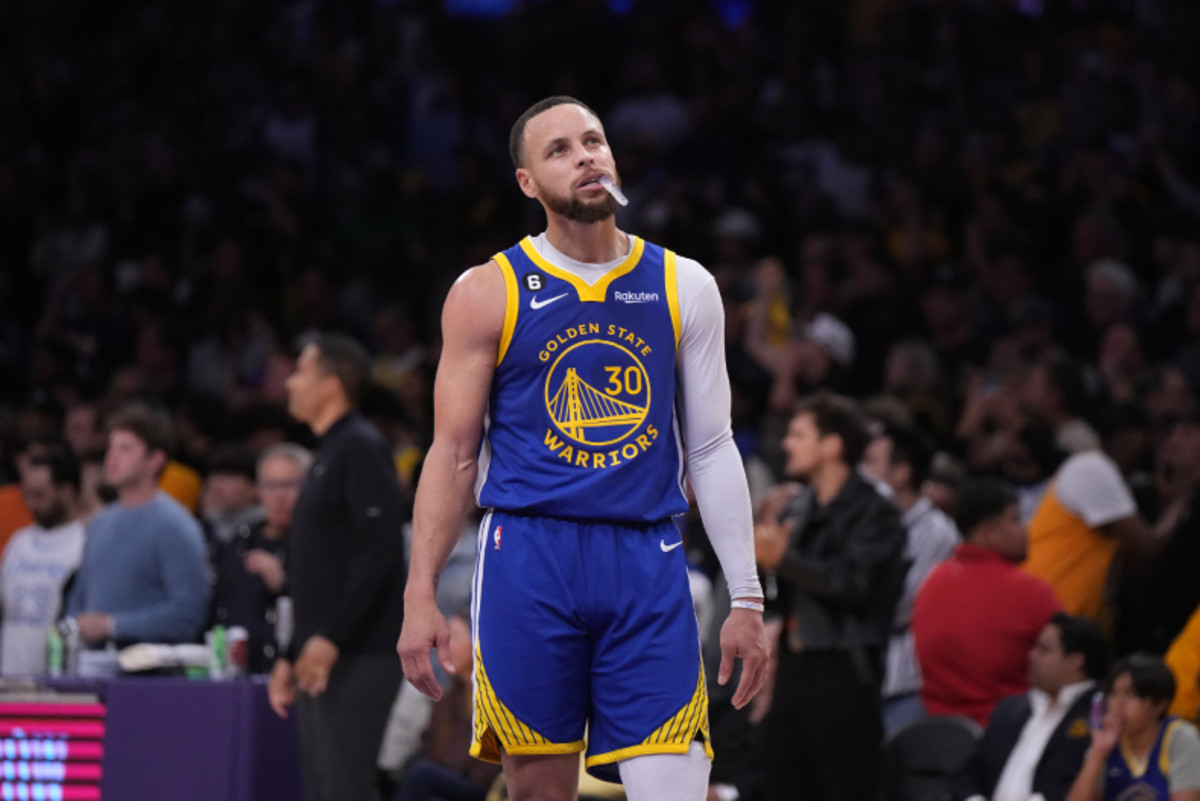 Steph Curry: Troubling Playoff Stat Emerges After Warriors Star Missed Two Huge Shots vs. Lakers - AthlonSports.com | Expert Predictions, Picks, and Previews