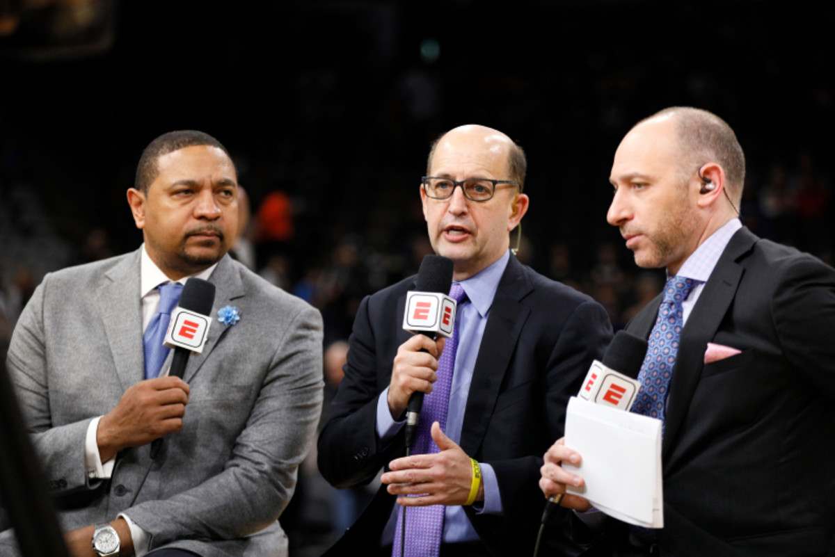 Milwaukee Bucks: Prominent ESPN Commentator to Interview for Head ...