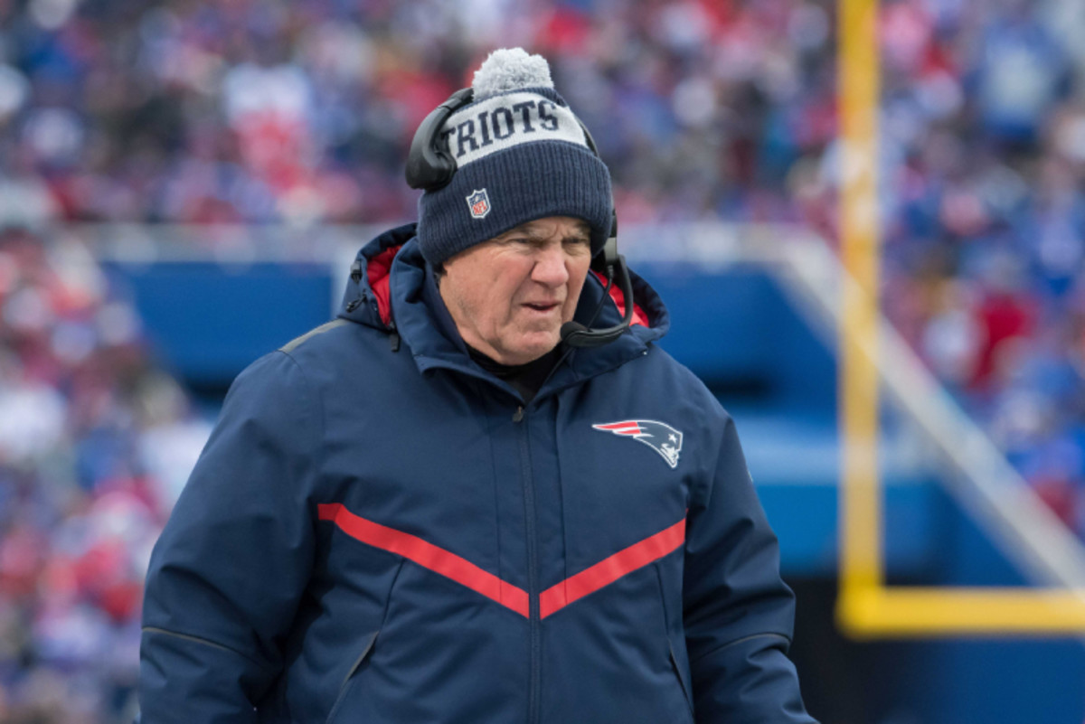 Report: Patriots coach Bill Belichick fined $50,000 for offseason