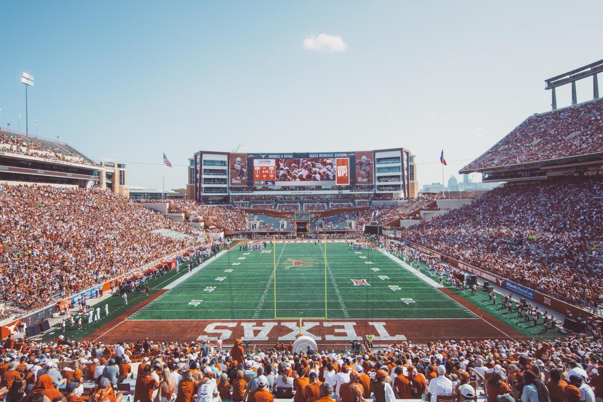 First Look At The Home Of The Texas Longhorns In EA Sports College ...